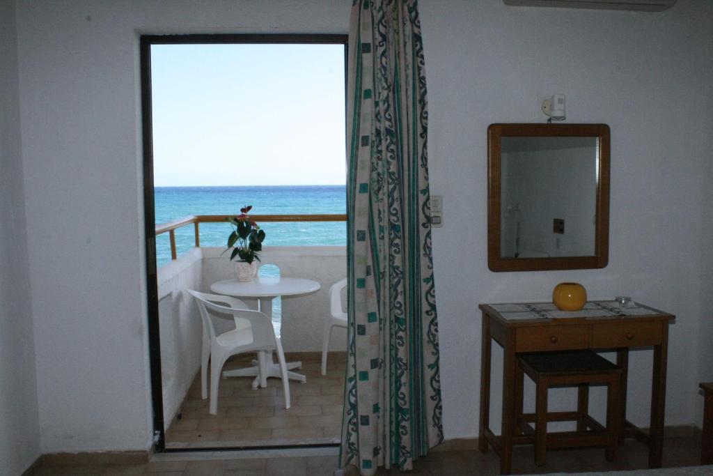 Blue Bay Apartments Hersonissos  Ruang foto
