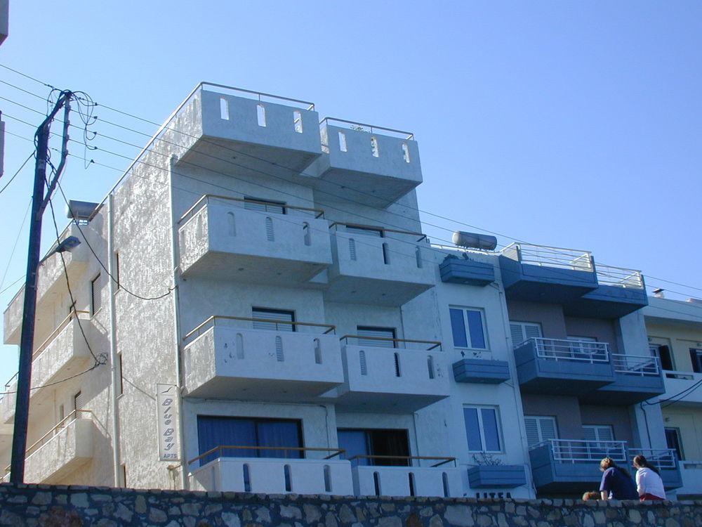 Blue Bay Apartments Hersonissos  Bagian luar foto